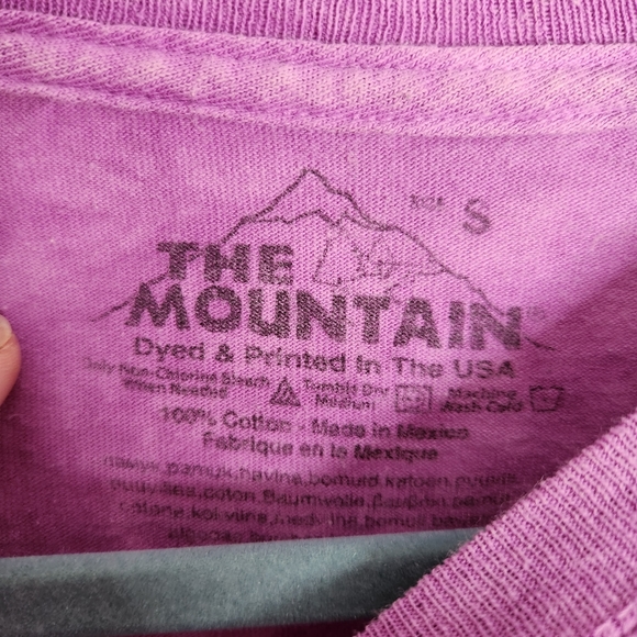 The Mountain Tee womens small pit bull purple tie dye short sleeve 100% cotton - Picture 3 of 4